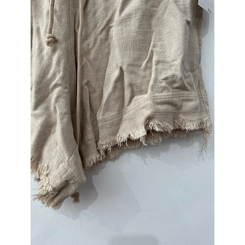 NWT BLANKNYC Size M AWAY FROM HERE SHORT beige color MSRP $68